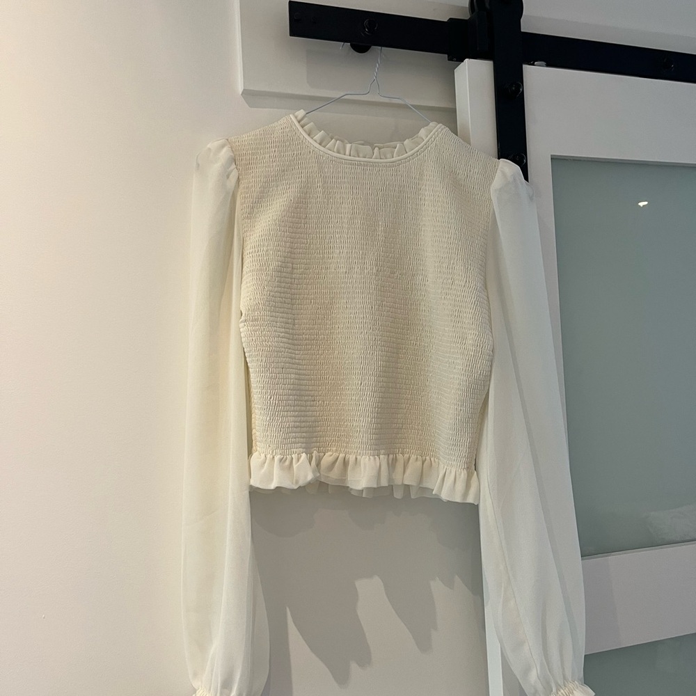 Wilfred Cream Textured Blouse with Ruffle Hem and Gorgeous Long Sleeves